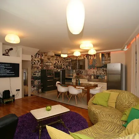 Apartment Domus *