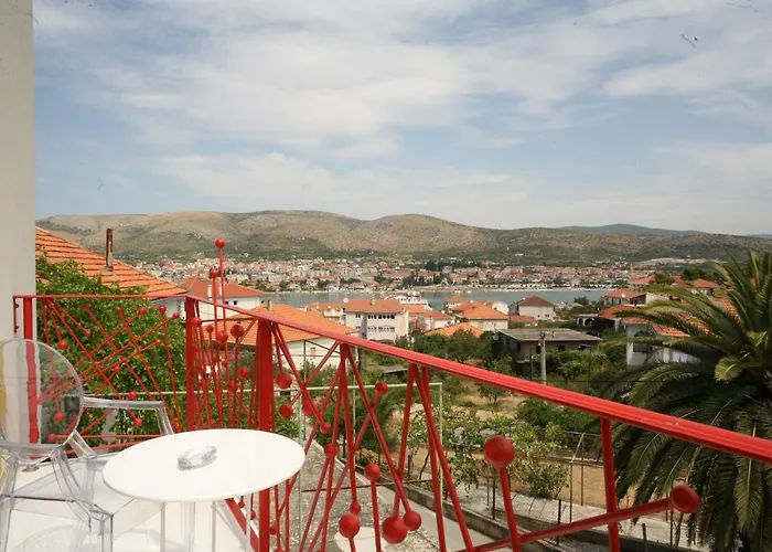 Domus * Trogir